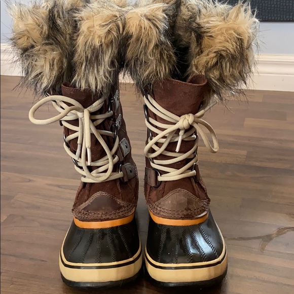 Women’s Joan of Artic Boot - Picture 4 of 4